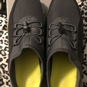 Bionic slip on sneakers